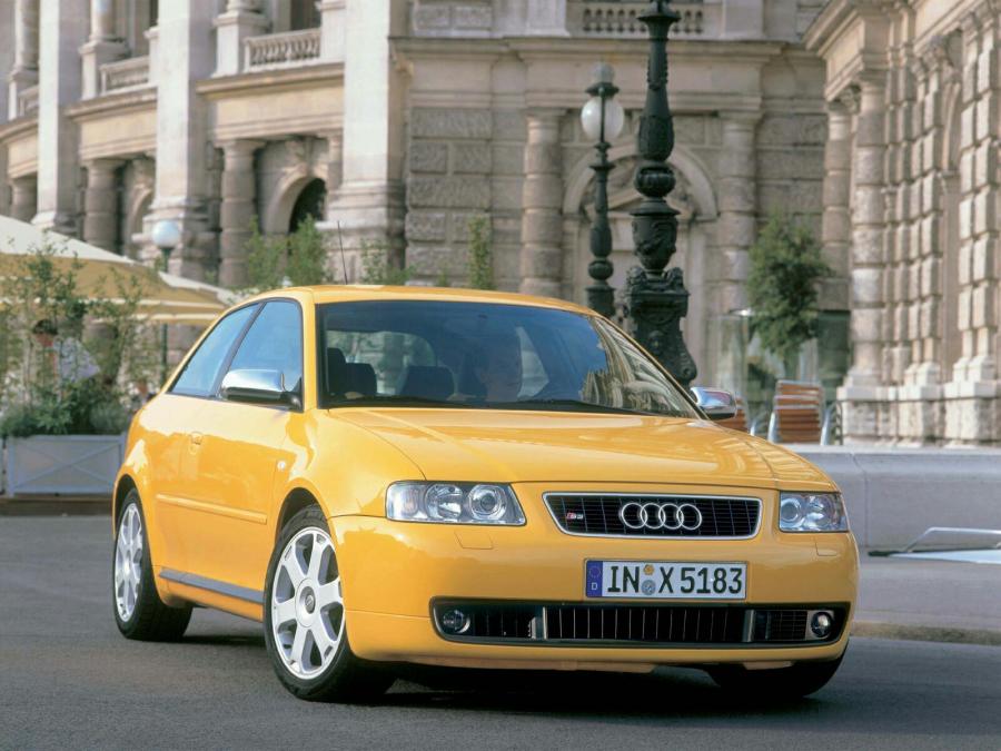  Audi S3 (8L) 2001 года  (фото 3 из 18)